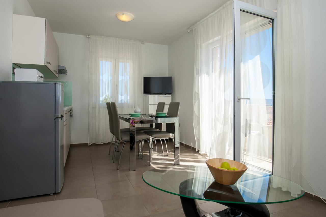 Vista Apartments Bol Eksteriør billede